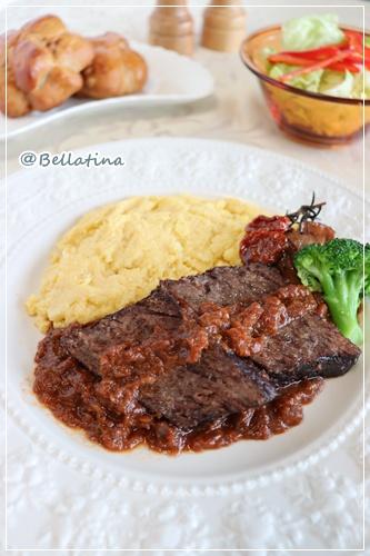 2025/12/18 牛肉の赤ワイン煮込み（ストゥファート・ディ・マンゾ）ポレンタ添Byばんくみこ先生